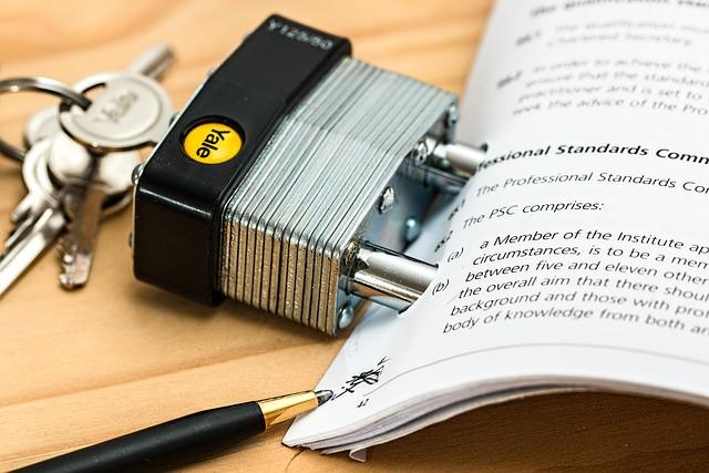 Navigating Legalities and Regulations for Real Money Play